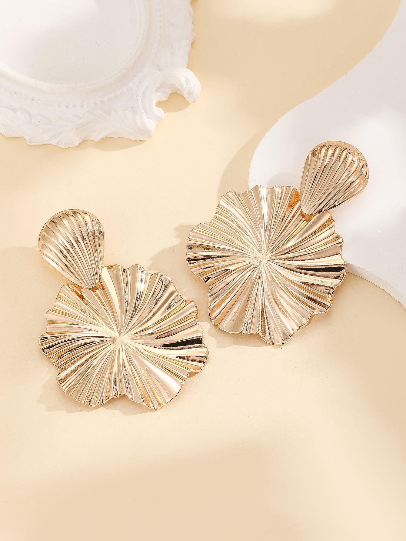 Cross-Border Personalized Bold Geometric Metal Fashionable Retro Elegant Trendy Cool-Girl Style Pearl Earrings