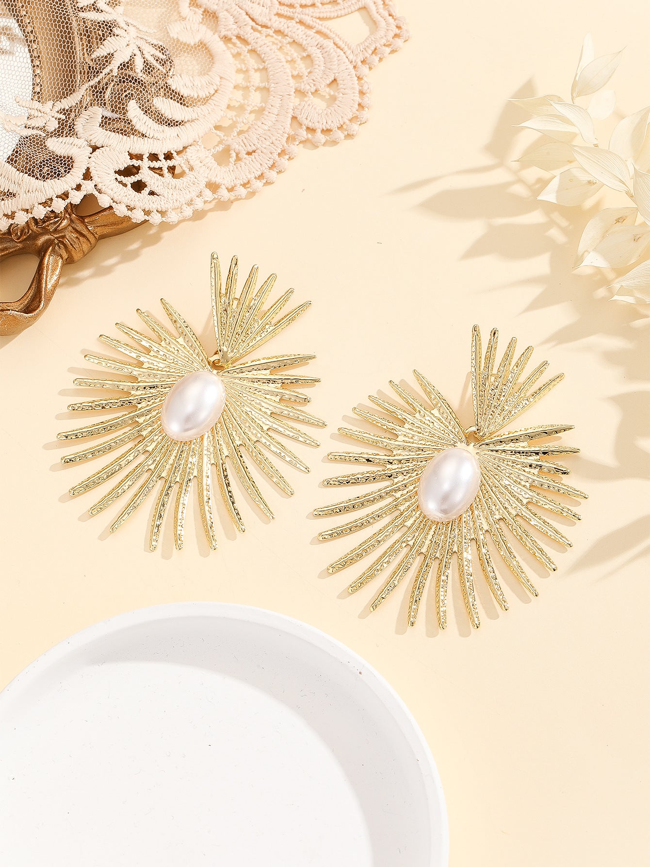 Cross-Border Personalized Bold Geometric Metal Fashionable Retro Elegant Trendy Cool-Girl Style Pearl Earrings