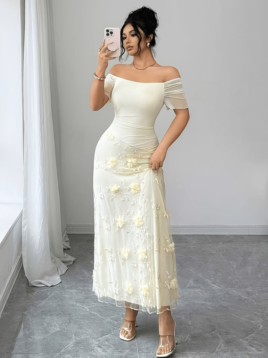 A New Elegant And Three-dimensional Floral Fabric Spliced Off-the-shoulder, Figure-hugging Mesh Mid-length Dress For Women In Summer